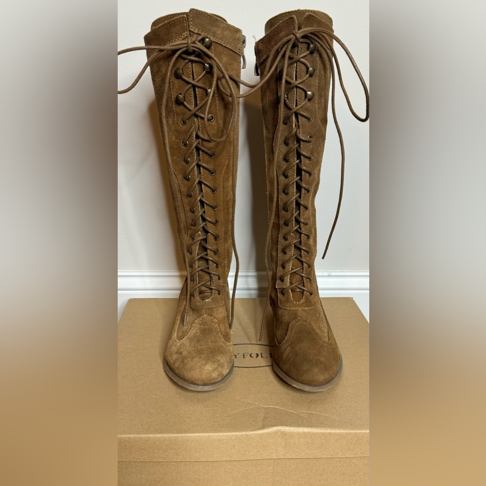 Joyfolie Alvida Lace Up Leather Suede Boots in Nutmeg, size 1Y